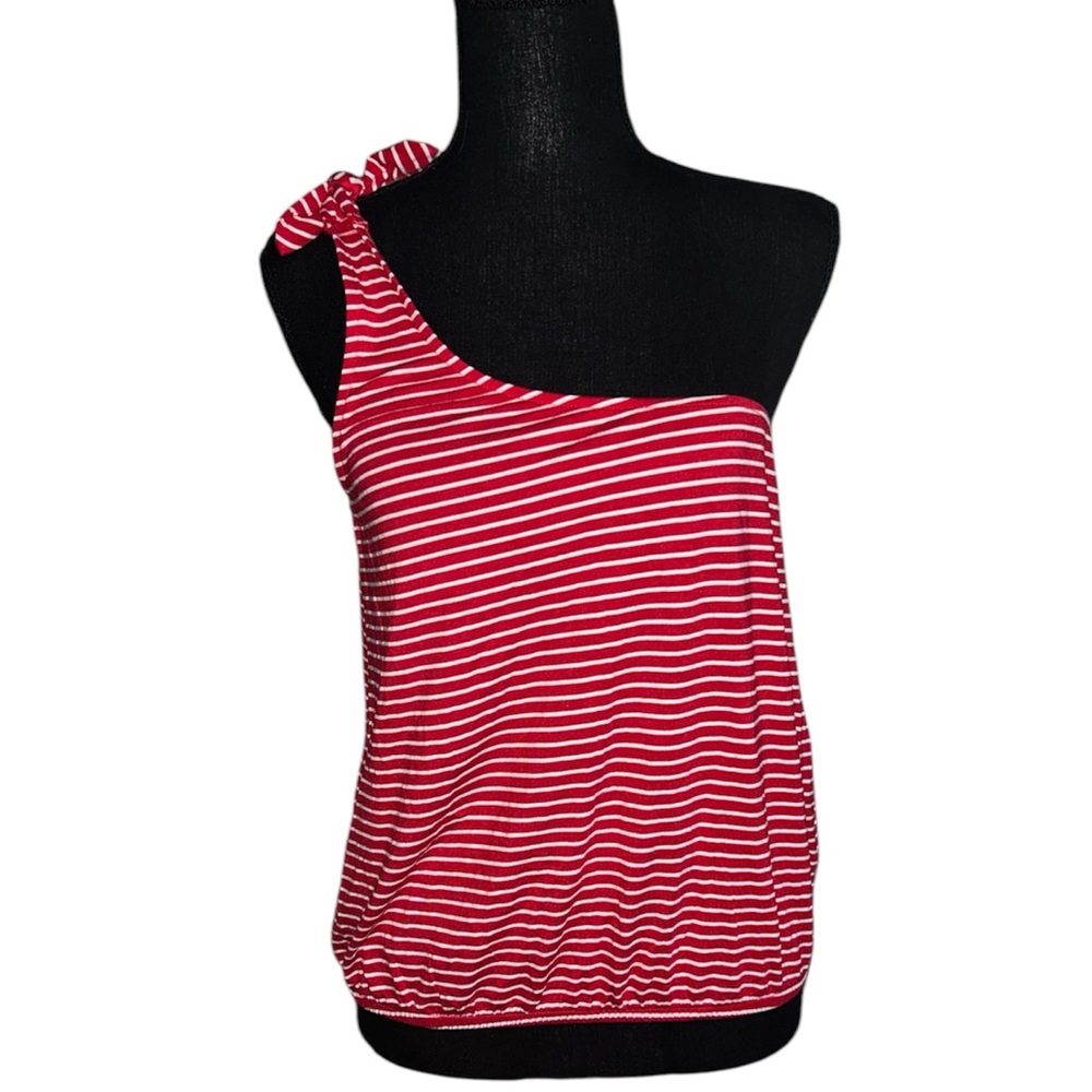 5/25$ ✨ Black Label Red Striped One-Shoulder Top